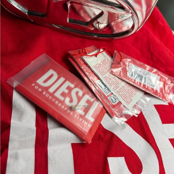 Diesel Metallic Silver Shoulder Bag - Picture 2 of 4